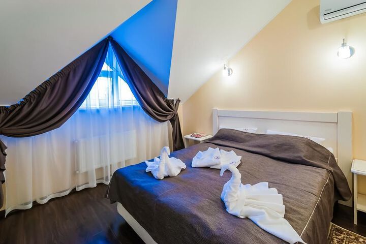 Room 8 of 21