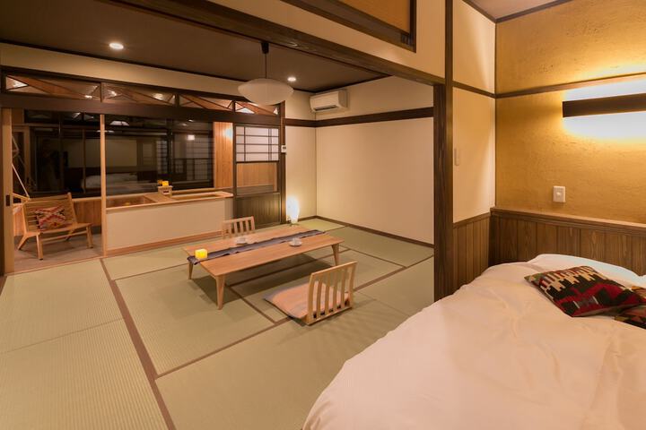 Room 18 of 70