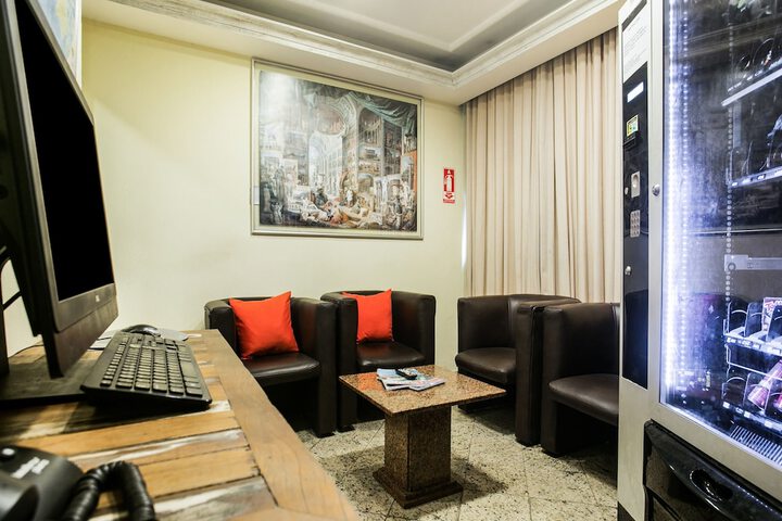 Guest Lobby