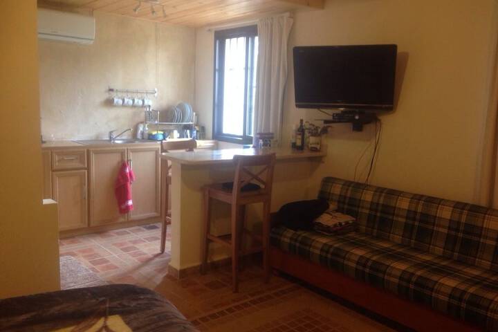 Room 16 of 44