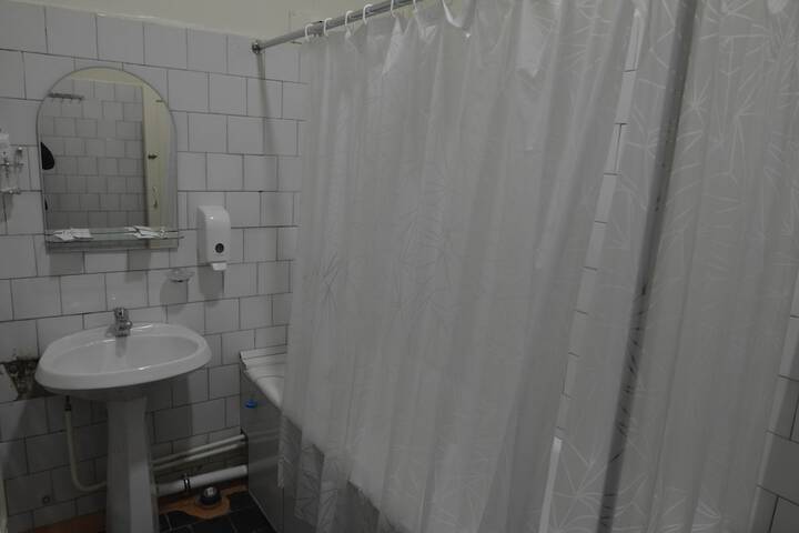 Room 79 of 100