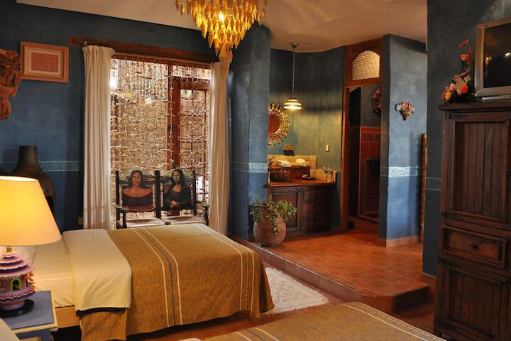 Room 12 of 84