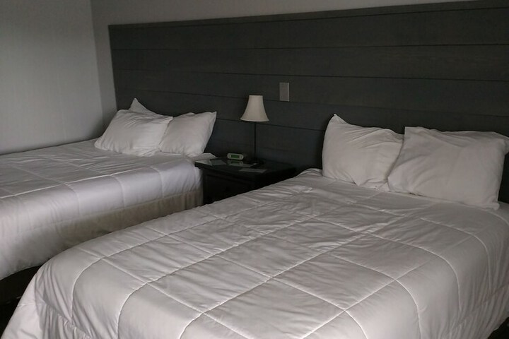 Room 10 of 43