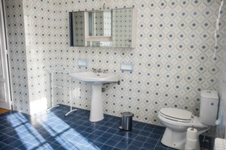 Room 5 of 60