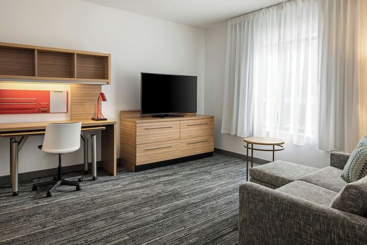 Room 13 of 47