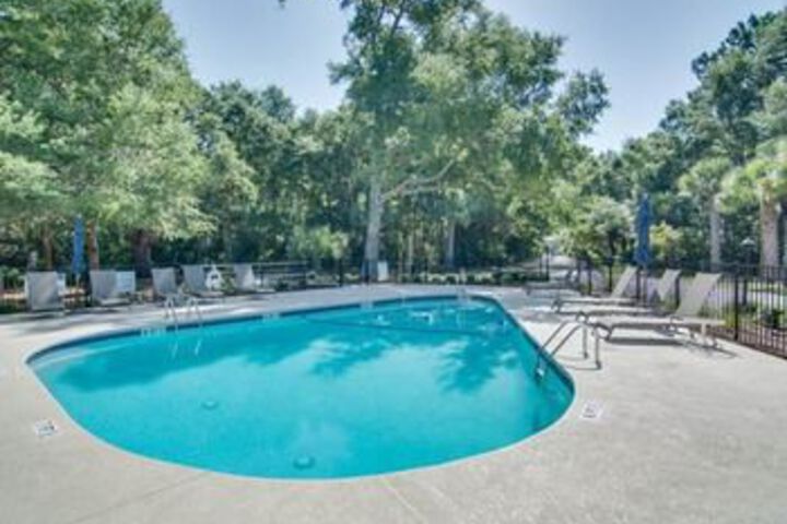 Pool 44 of 46