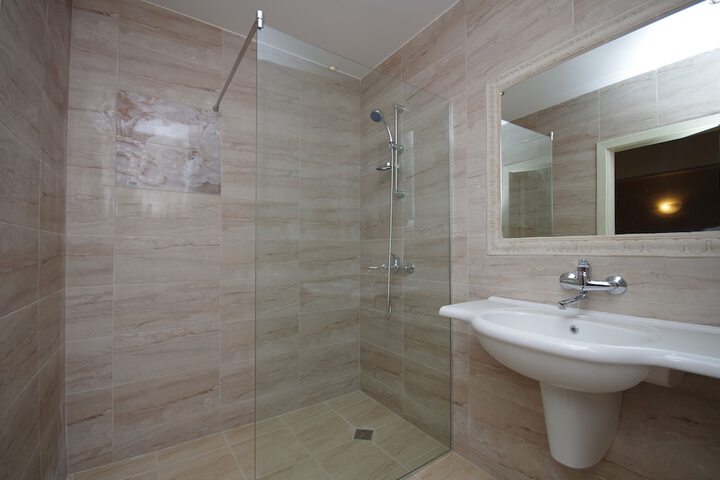 Room 3 of 3
