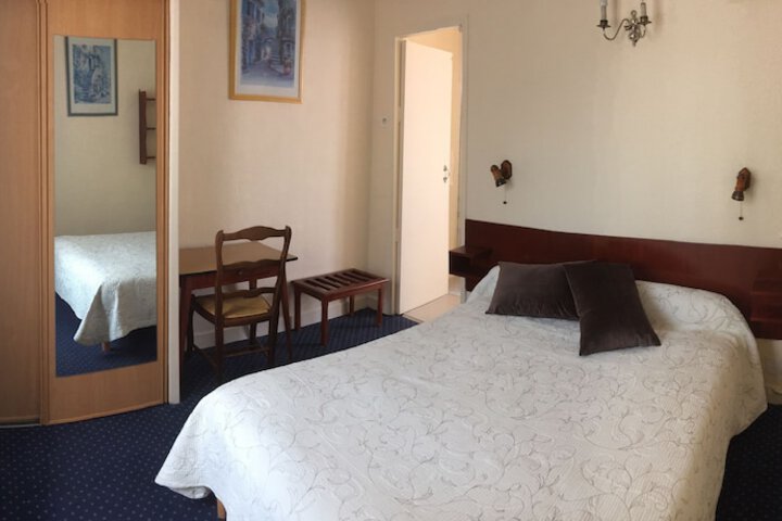 Room 7 of 22