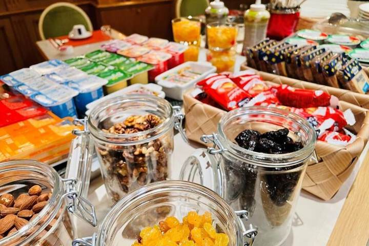 Breakfast buffet