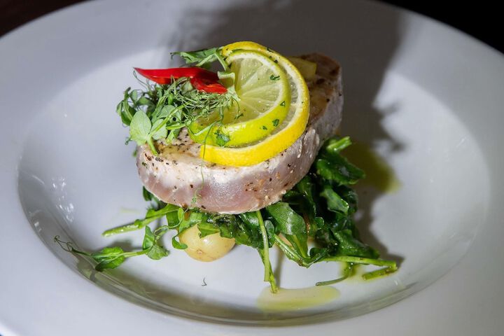 Dining 57 of 103