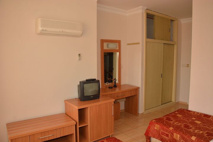 Room 3 of 51