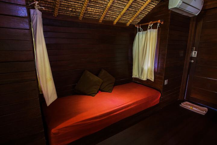 Room 9 of 56
