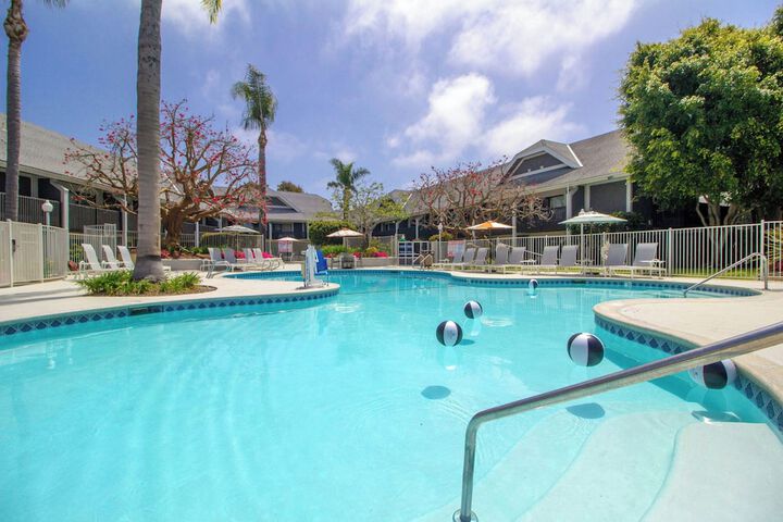 Pool 50 of 77