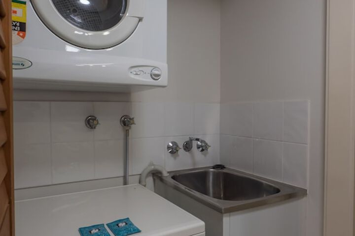 Laundry 39 of 72