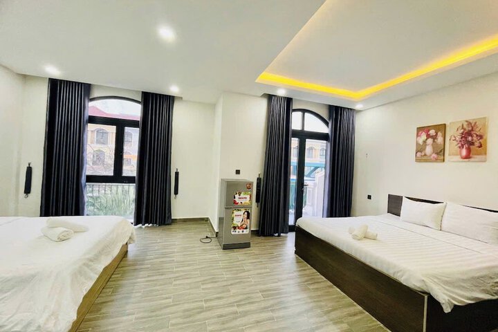 Room 4 of 27