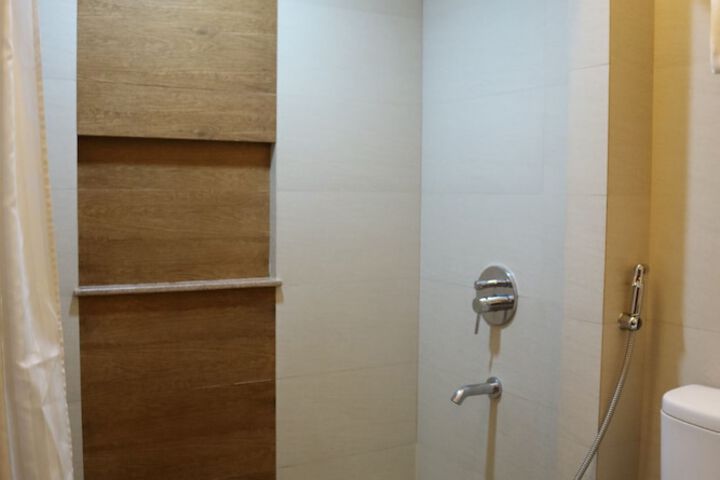 Room 44 of 58