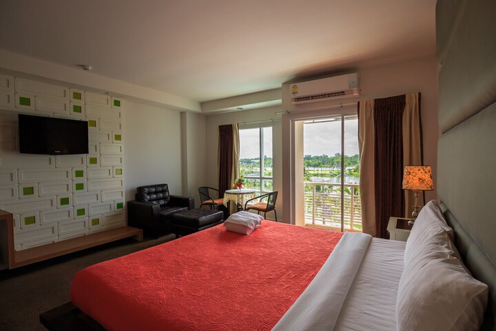 Room 14 of 35