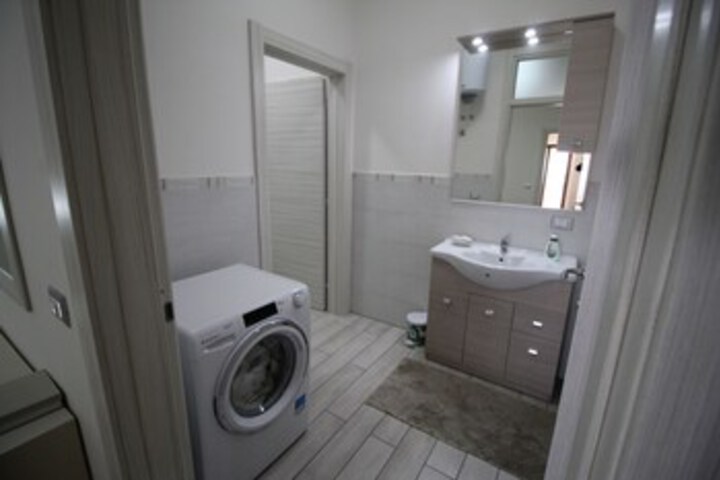 Room 2 of 23