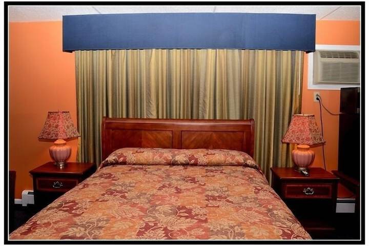 Room 7 of 42