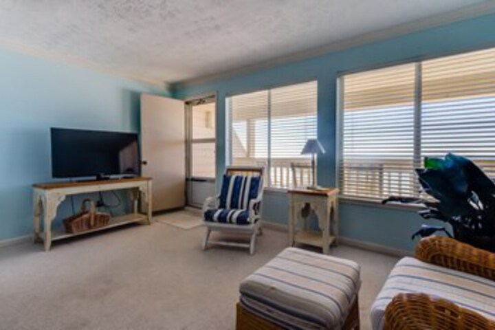Room 17 of 39