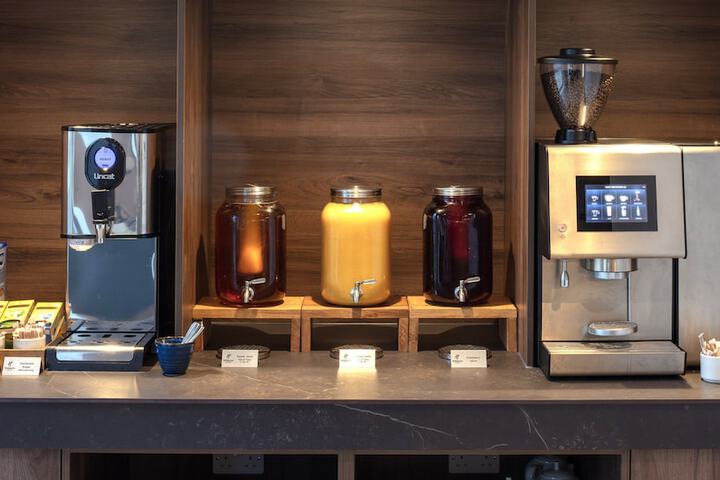 Breakfast/Coffee Service 40 of 59