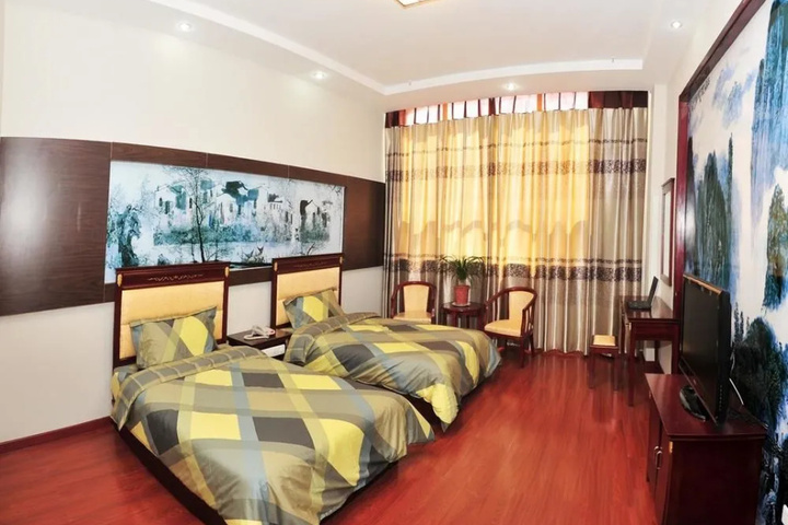 Zhucheng Long Yun Holiday Inn