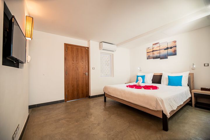 Room 10 of 46