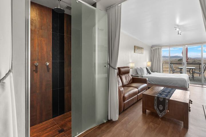 Room 73 of 110