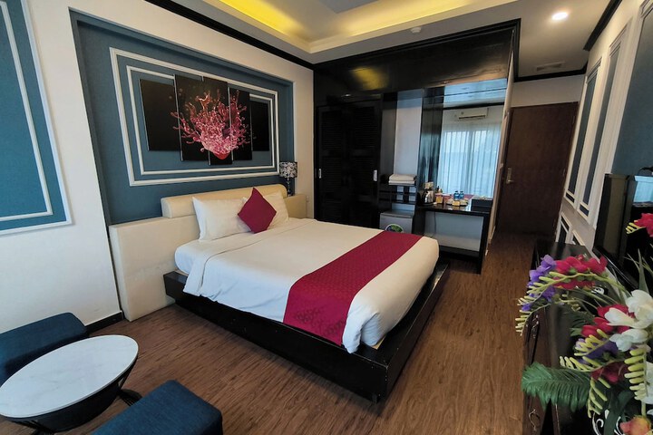 Room 12 of 86
