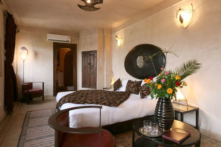 Room 5 of 263