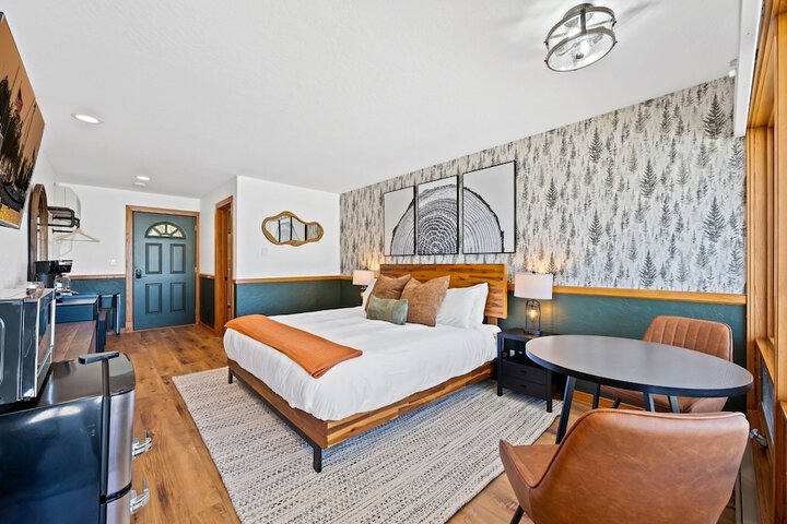 Room 9 of 44