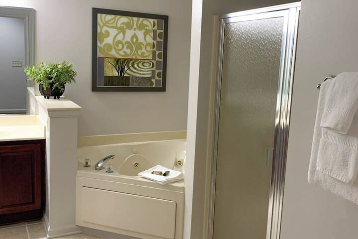Jetted tub