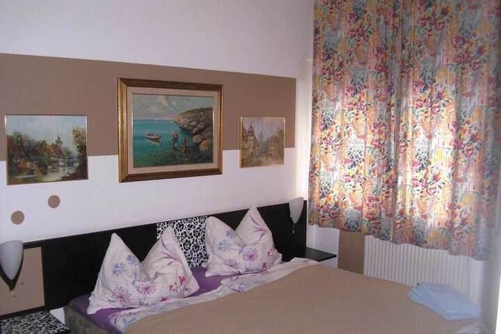 Room 5 of 22