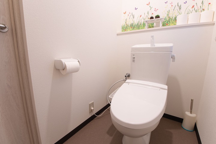 Room 12 of 17