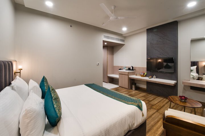 Room 20 of 77