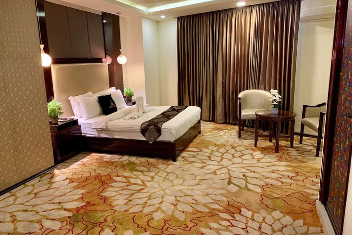 Room 18 of 51