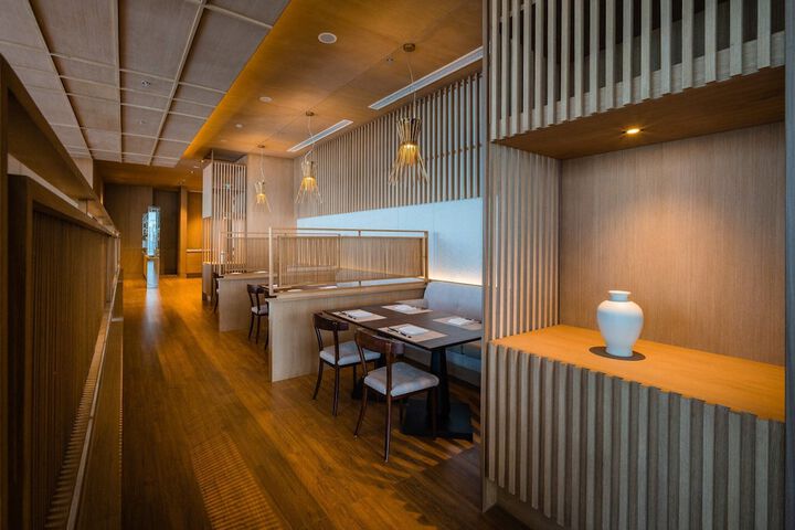 Dining 79 of 139