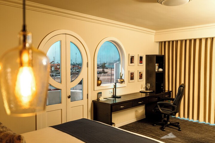 Room 13 of 53