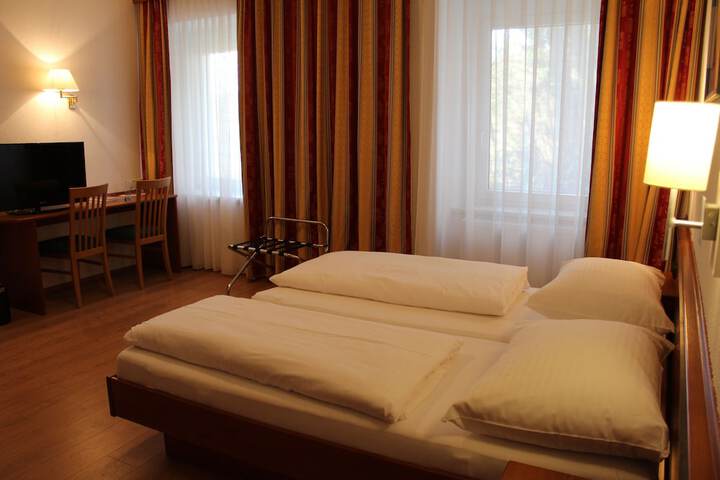 Room 5 of 57