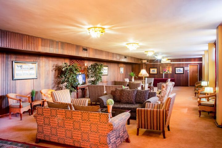 Hotel Interior 4 of 25