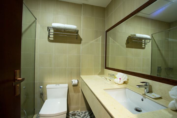 Room 47 of 105