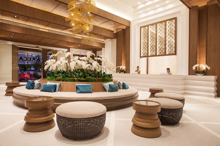 Hotel Lobby