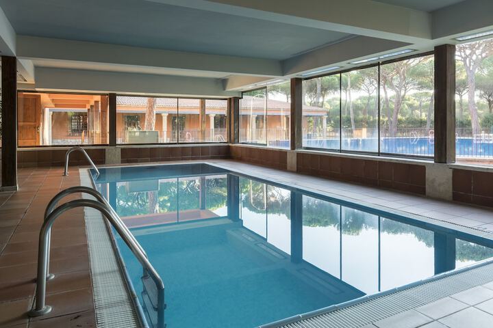 Pool Hotel