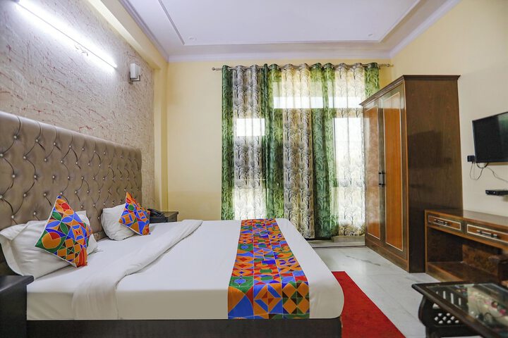 Room 22 of 28