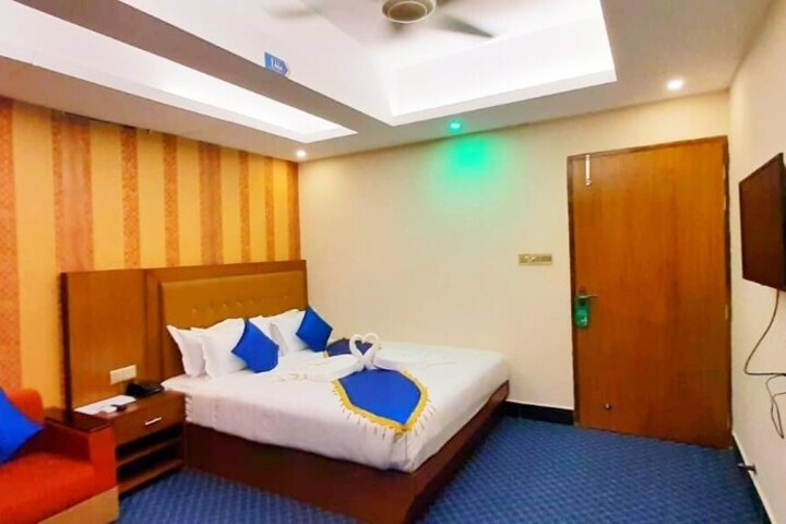 Room 7 of 44