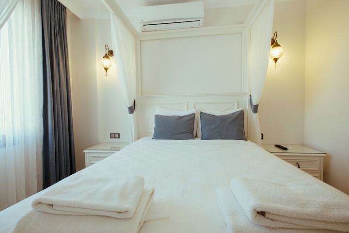 Room 57 of 177
