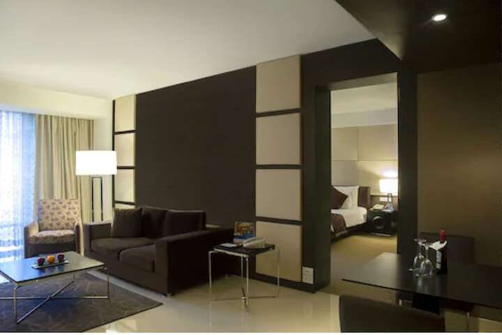 Room 9 of 132