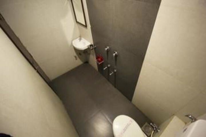 Room 3 of 12
