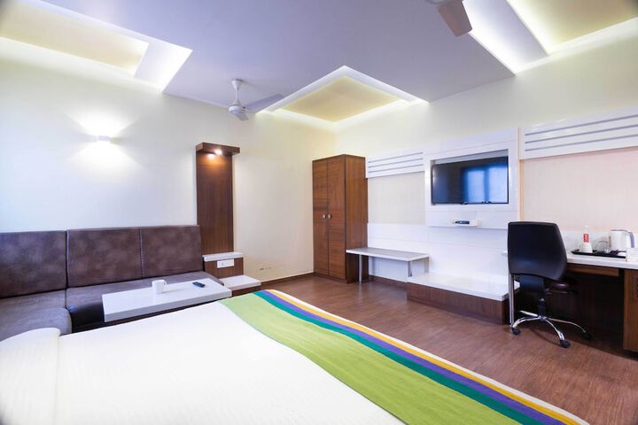 Room 8 of 29