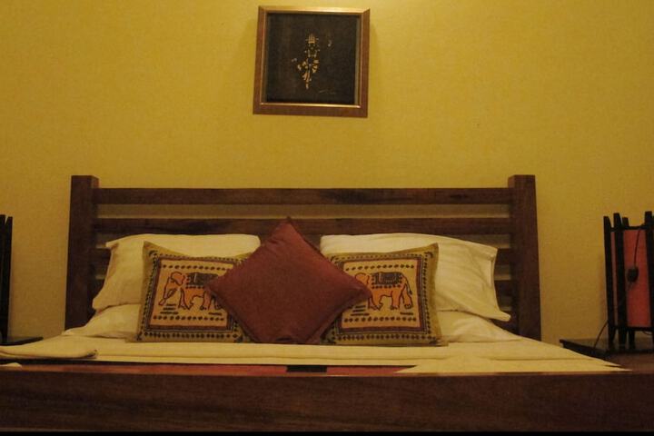 Room 8 of 38